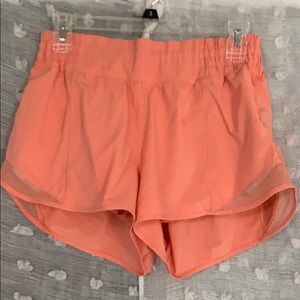 Lululemon Coral High Rise Hotty Hot Shorts